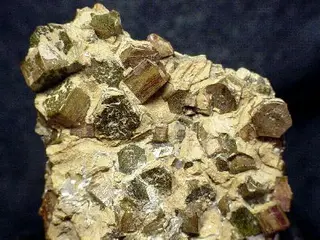 Pyrosmalite-(Fe)-21354.jpg