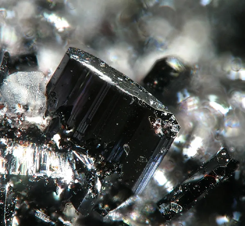 Quenselite-203799.jpg