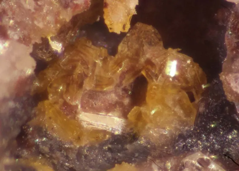 Roedderite.jpg