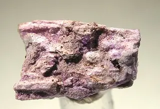 Sugilite-Ruizite-174150.jpg