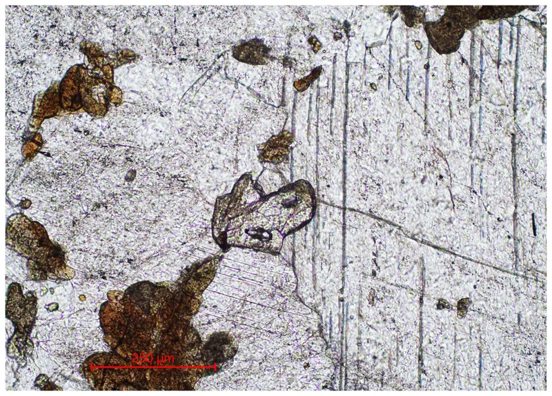 Åsgruvanite-(Ce).jpg