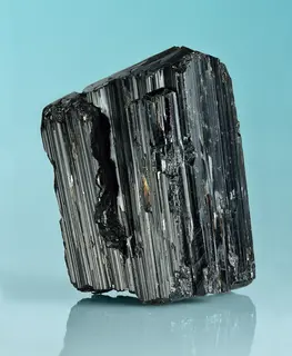 Schorl - Galiléia, Minas Gerais, Brazil.jpg