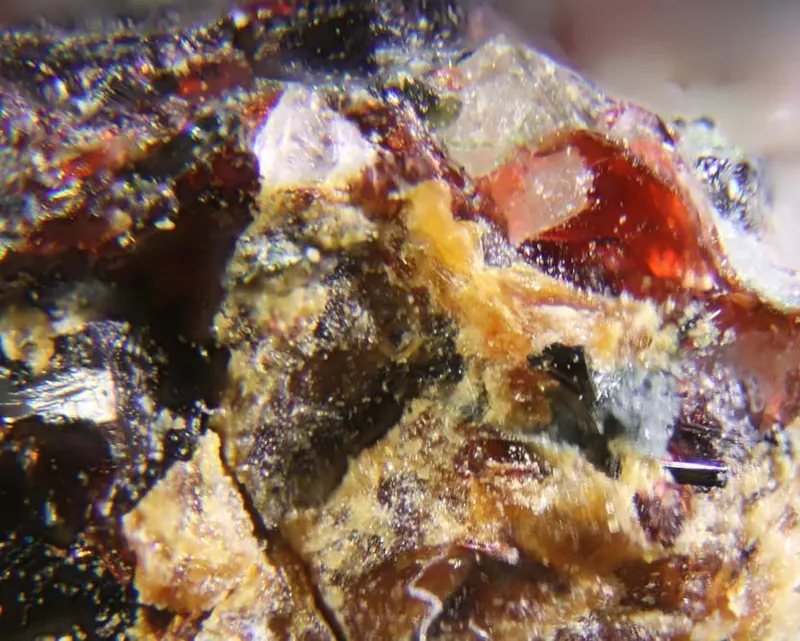 Shafranovskite.jpg