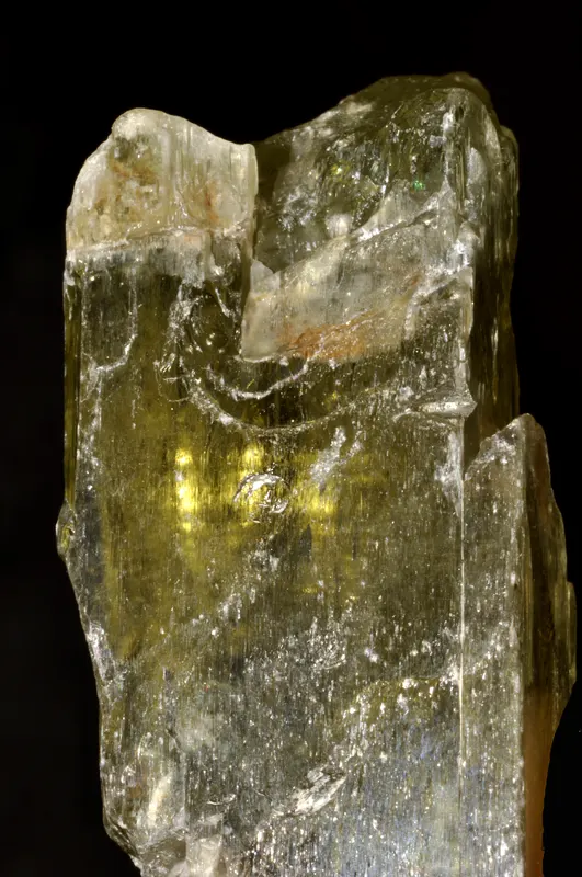 Spodumene 10.jpg