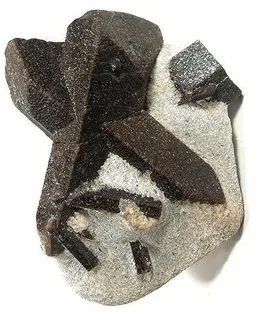 Staurolite-37001.jpg
