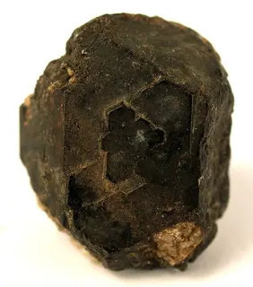 Steenstrupine-(Ce)-177446.jpg