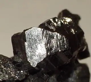 Stephanite-md61c.jpg