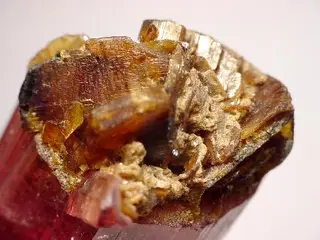 Stibiotantalite-ck95c.jpg
