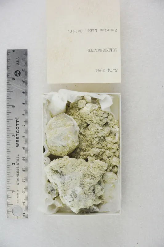 Sulphohalite (48140207632).jpg