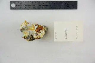 Eardleyite (48522612702).jpg