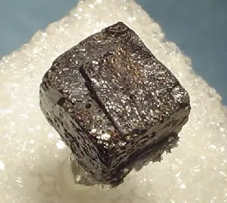 Thorianite-261779.jpg