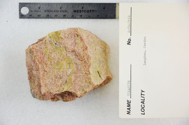 Tilasite