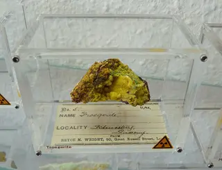 Troegerite boxed2.jpg