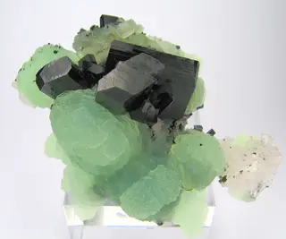 8202M-babingtonite.jpg