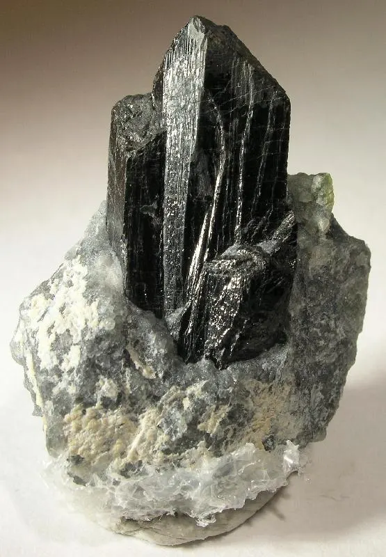 Baddeleyite-md12a.jpg
