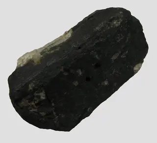 Aenigmatite - Mineralogisches Museum Bonn1.jpg