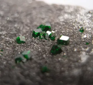 Uvarovite russia.jpg