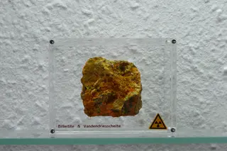 Vandendriesscheite Billietite.JPG