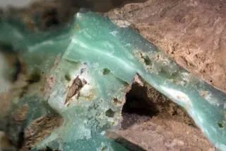 Vashegyite.jpg
