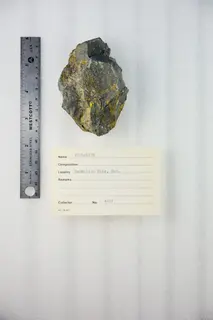 Violarite (49055219618).jpg