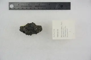 Marcasite with Pyrrhotite, Chalcopyrite, and Violarite (40945032473).jpg
