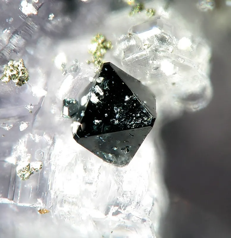 Voltaite-203801.jpg