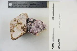 Wagnerite (48140073778).jpg