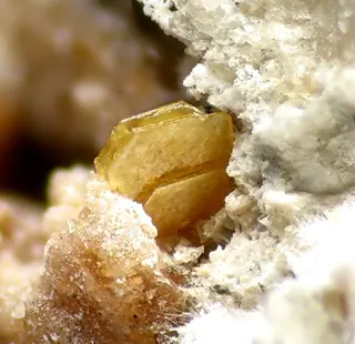 Bassetite-115067.jpg
