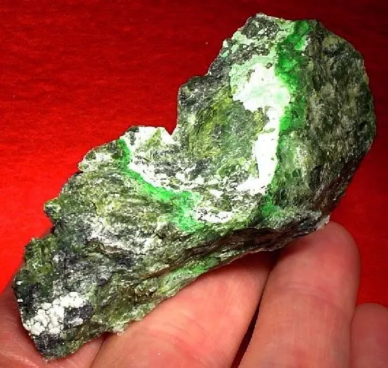 Zaratite-120375.jpg