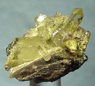 Mimetite-Beaverite-186429.jpg