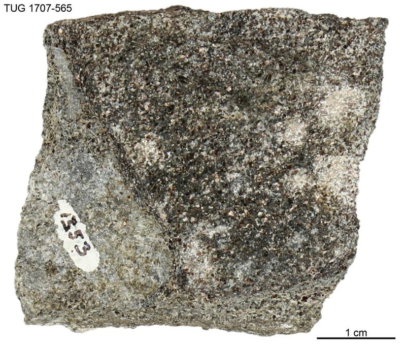 Ganomalite