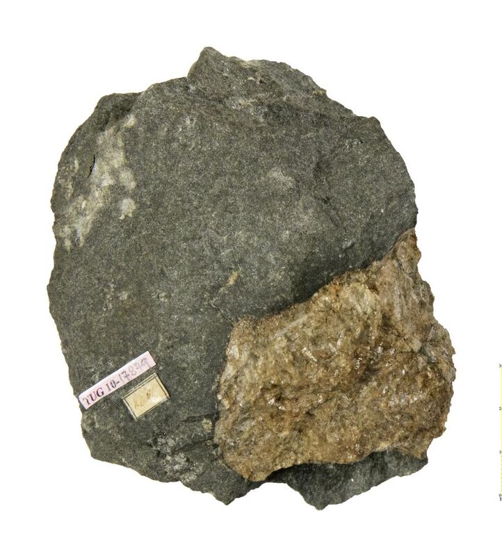 Spadaite