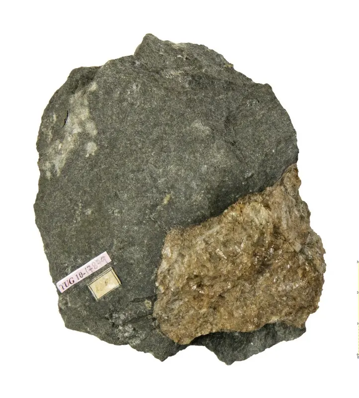 Spadaite