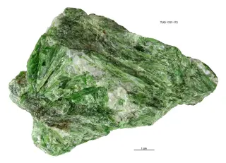 Chrome-tremolite