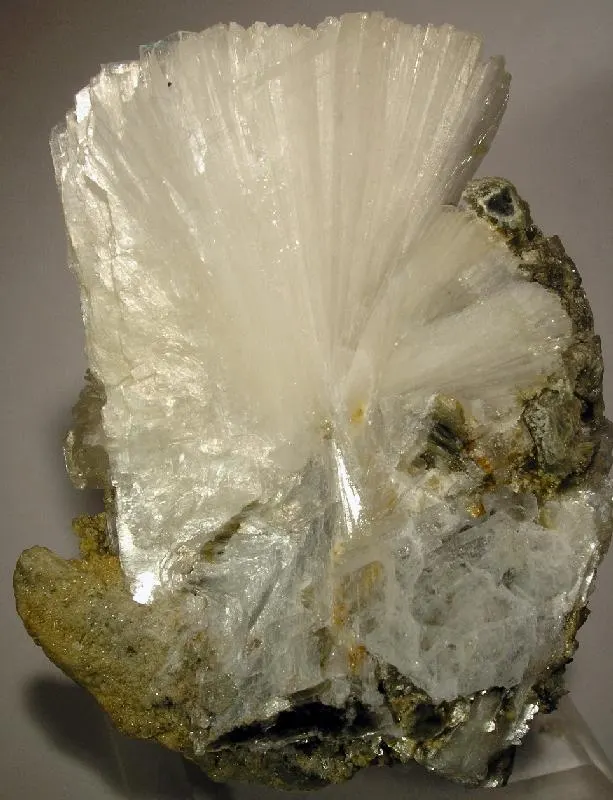 Bertrandite-38545.jpg