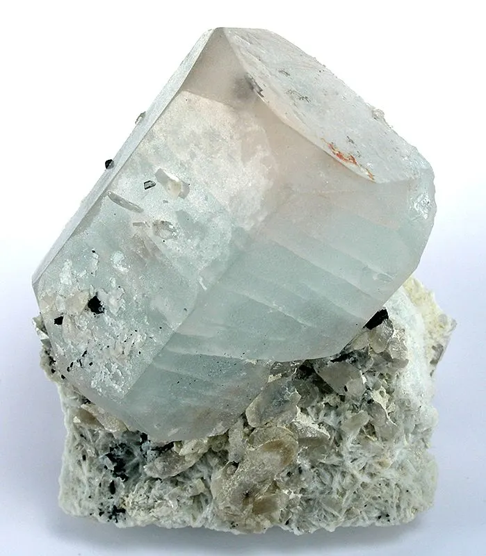 Beryl-0128-01a.jpg
