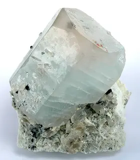 Beryl-0128-01a.jpg