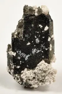 Allanite-284726.jpg