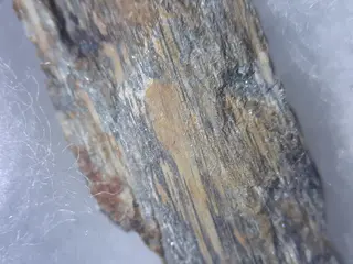 Bismoclite (close-up).jpg