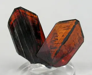 Brookite-238977.jpg