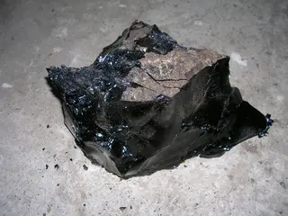 Refined bitumen.JPG