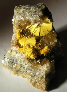 Boltwoodite-39013.jpg