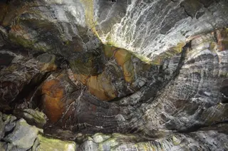 Blue John Mine - phreatic tube - geograph.org.uk - 3229707.jpg