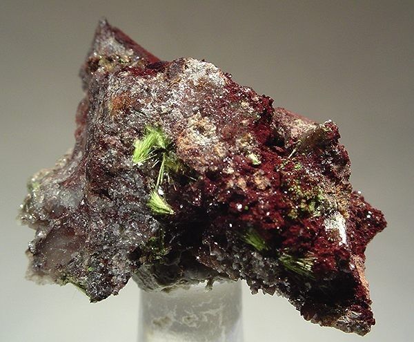 Agardite-(La)