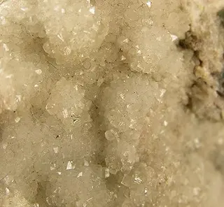 Carbonate-rich-Apatite-(CaF)-162747.jpg