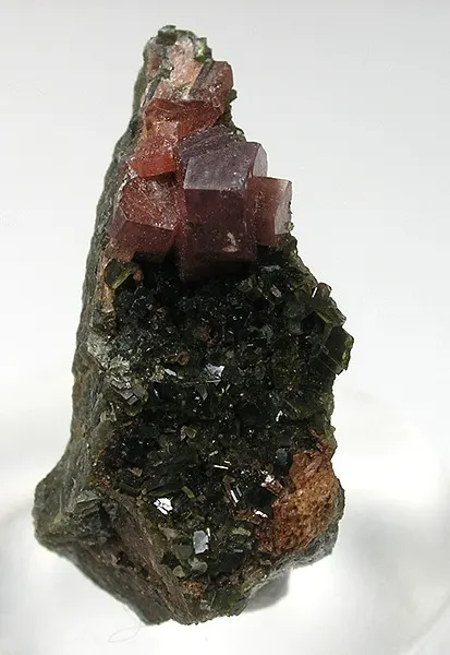 Pyrosmalite-(Mn)-Hedenbergite-27422.jpg