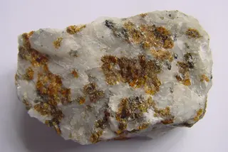 Chondrodite.jpg