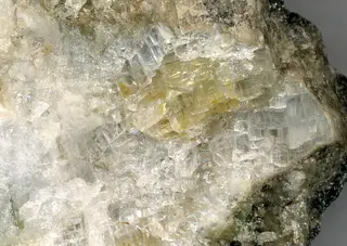 Bromellite, Phenakite, Chrysoberyl-151157.jpg