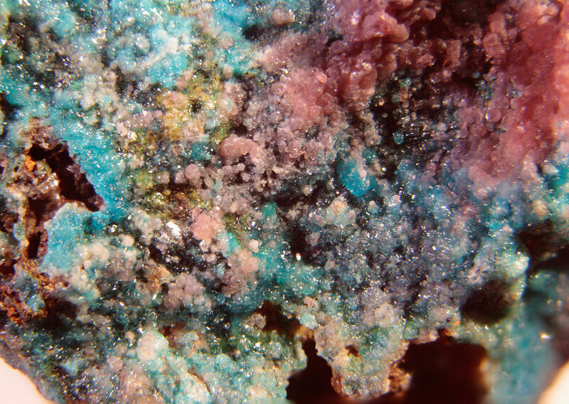 Ahlfeldite
