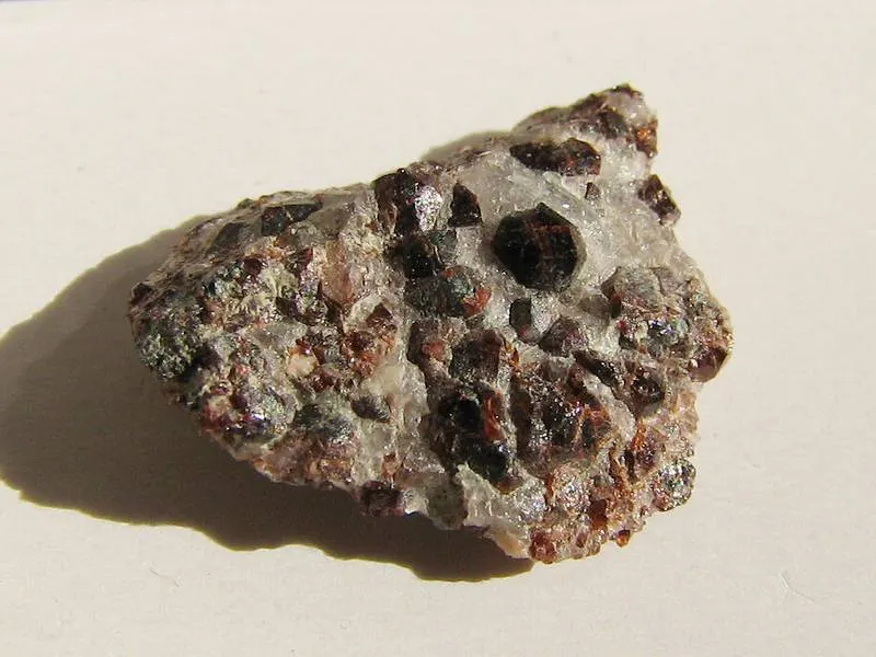 Calderite garnet.jpg